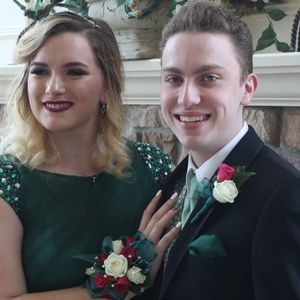 Meet your Posher, Alexis